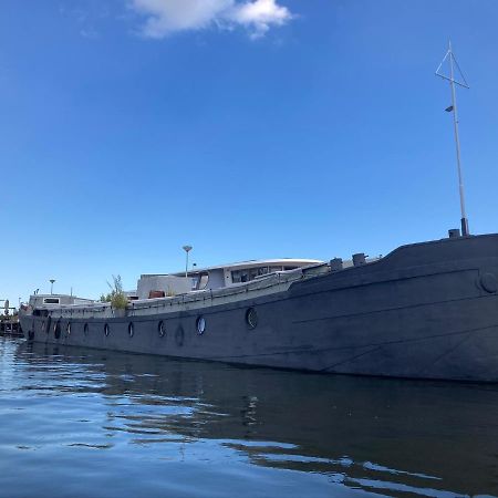 Eco Houseboat Hotell Amsterdam Eksteriør bilde