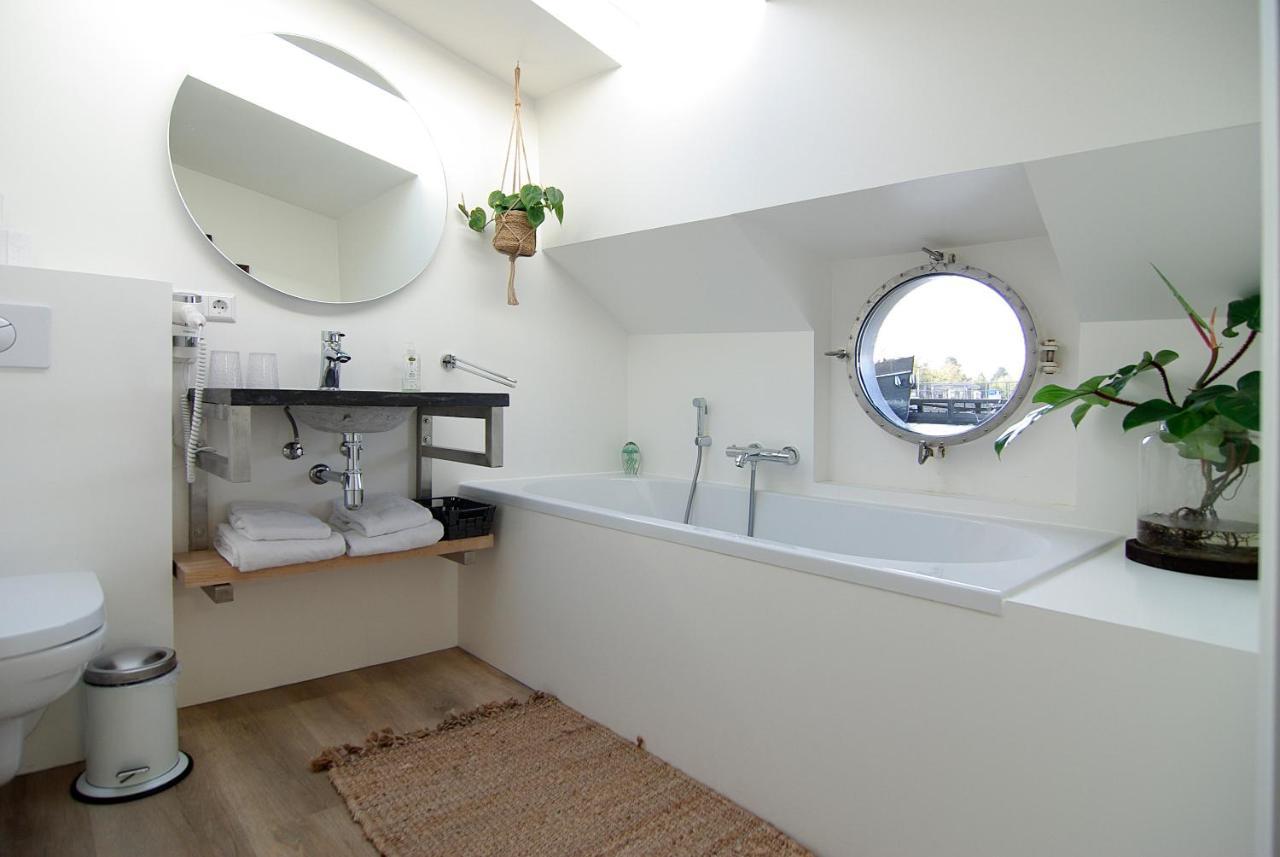 Eco Houseboat Hotell Amsterdam Eksteriør bilde